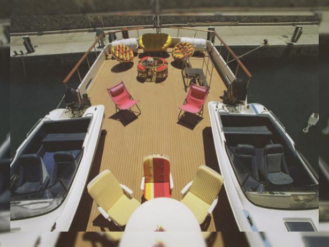 1982  Perama
