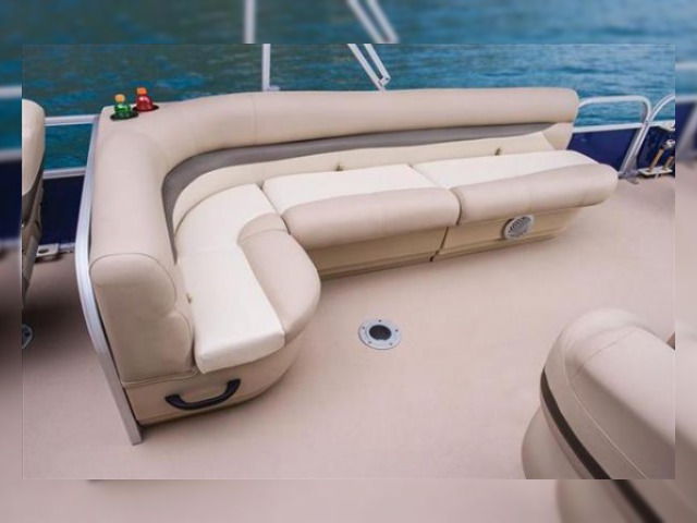 2014 Sun Tracker 20Dlx