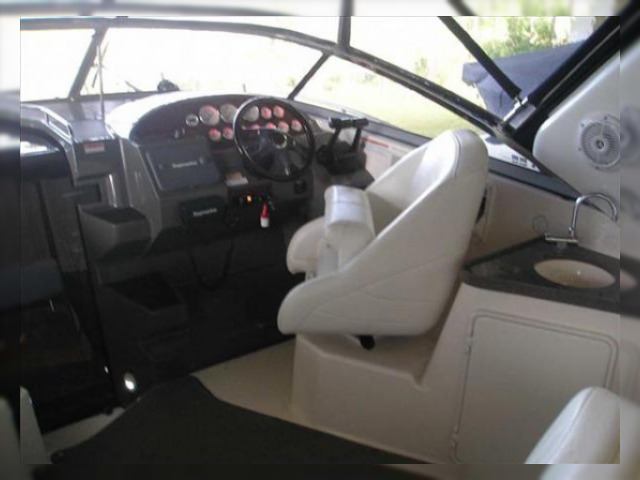2007 Regal Commodore 3060 in vendita