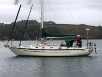 Pacific Seacraft Crealock 37