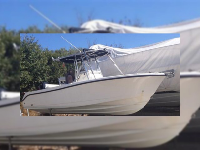 2005 EdgeWater 245 Cc