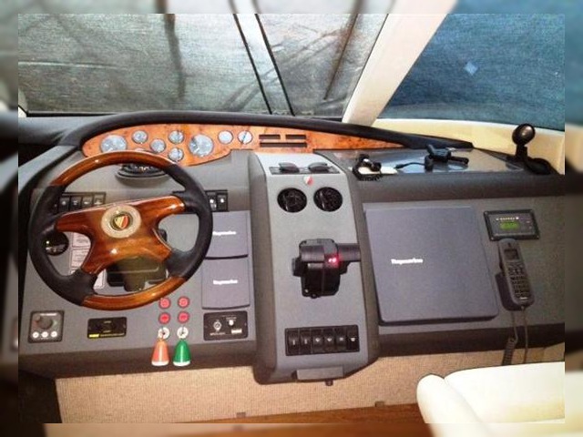 2004 Fairline Squadron 58 for sale