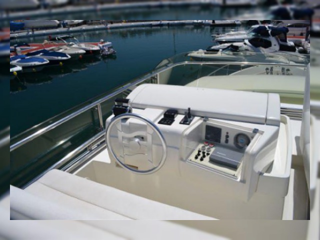 2000 Ferretti 680 na sprzedaż