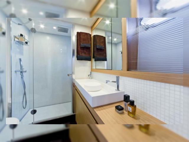 2008 Pershing 64 Silver for sale