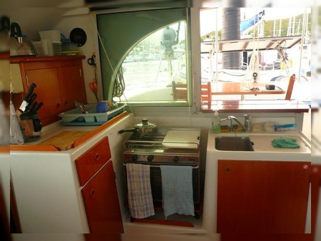 Buy 2003 Lagoon 380