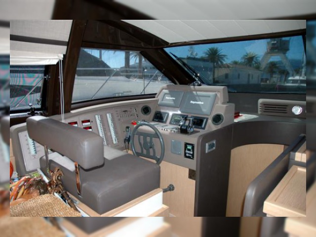 2011 Ferretti 570 for sale