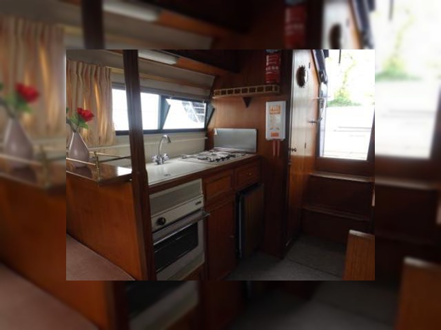 1990 Sheerline 740