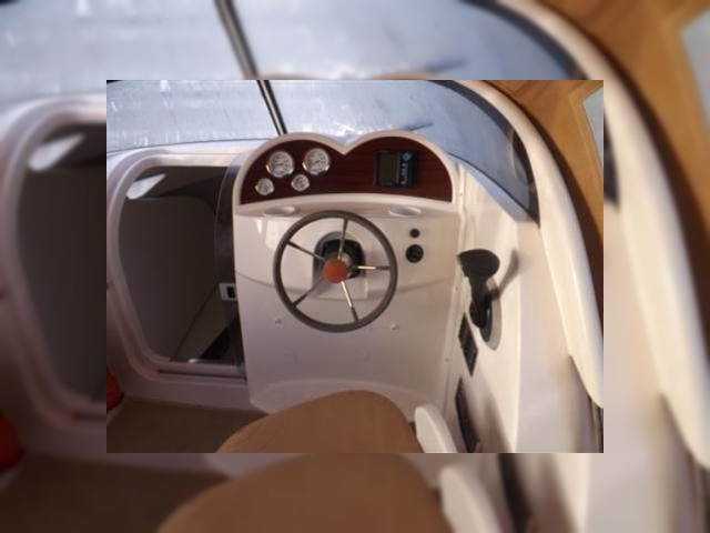 2005 Quicksilver 620 for sale