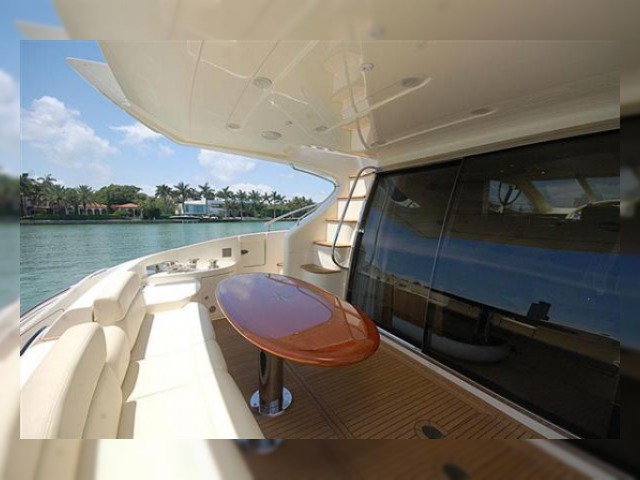 2010 Azimut 55E