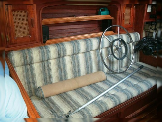 1978 Islander 32 til salg