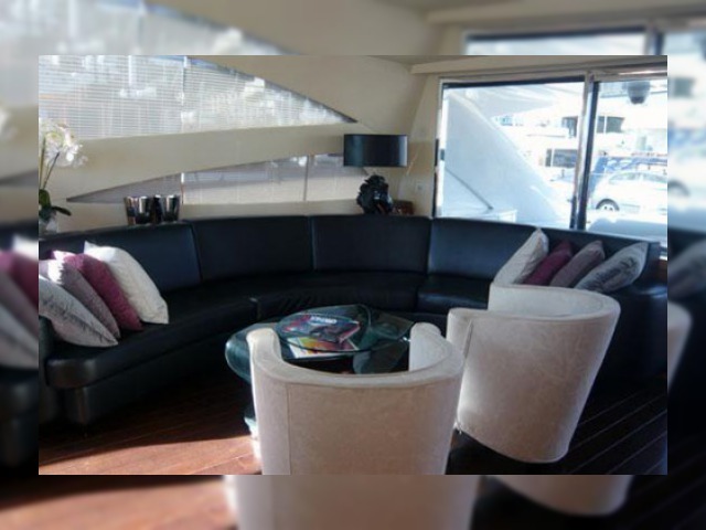 2004 Pershing 76 za prodaju