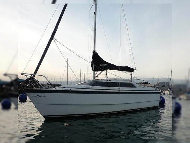 1996 MacGregor 26X Powersailer