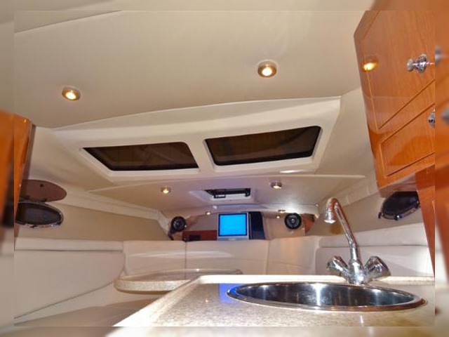 2006 Regal 2860 Window Express