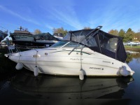 Rinker 266 Fiesta Vee