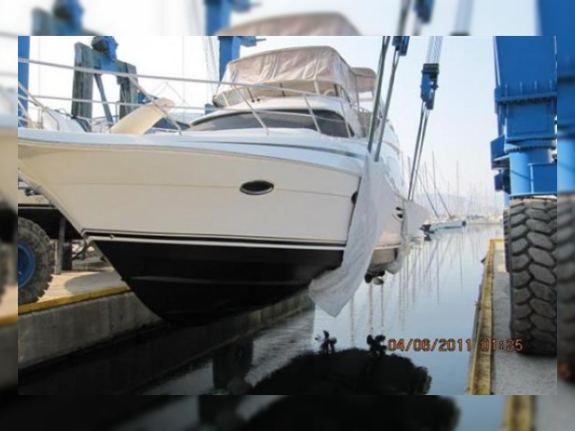 2005 Silverton 410
