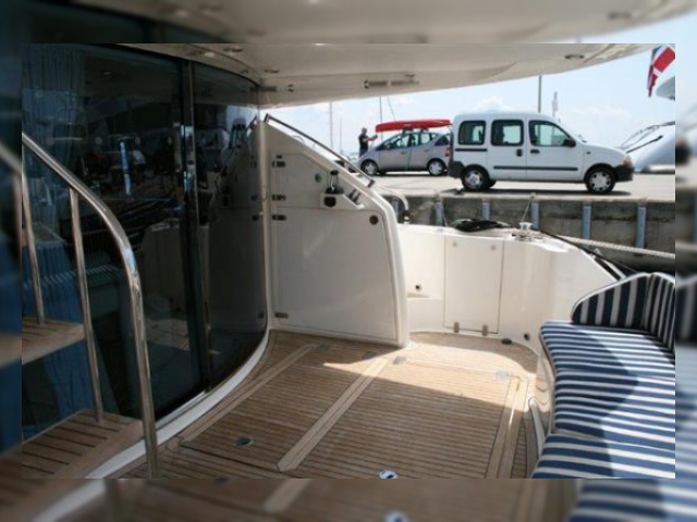 2004 Fairline Squadron 58