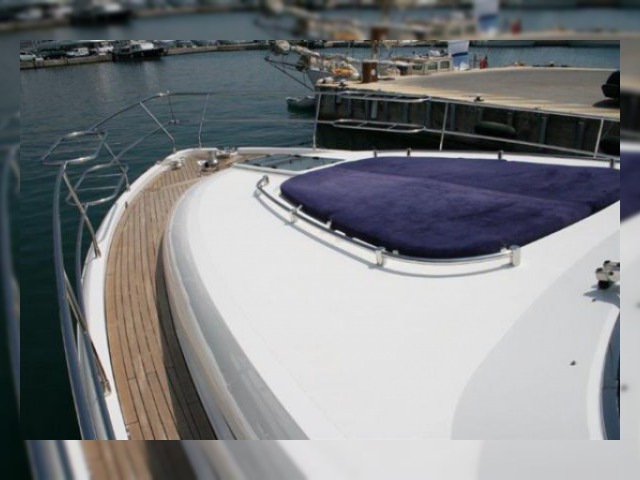 Buy 2004 Fairline Squadron 58