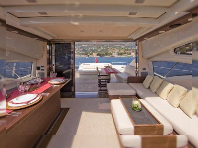2006 Azimut 68S for sale