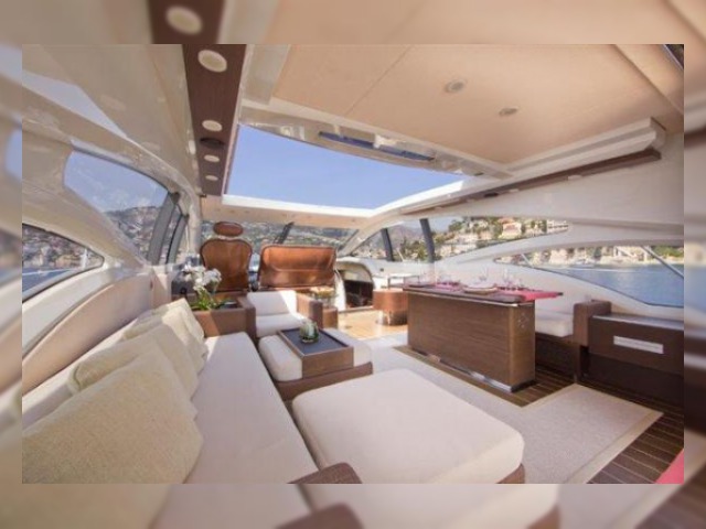 2006 Azimut 68S