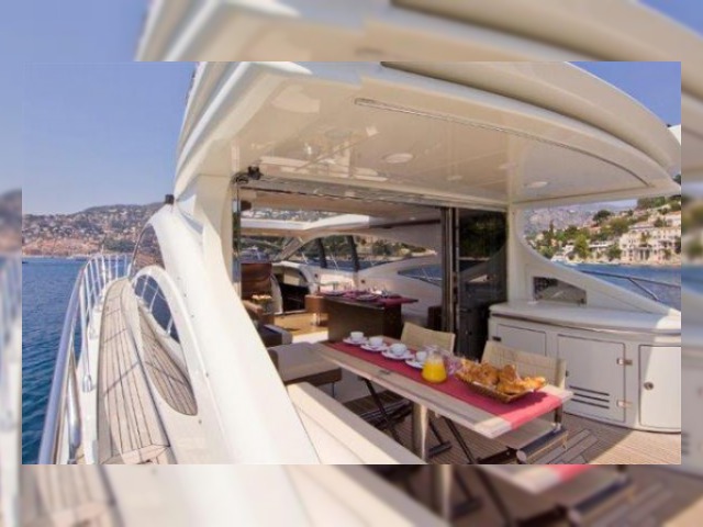 2006 Azimut 68S for sale