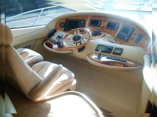 2007 Azimut 68 Evolution προς πώληση