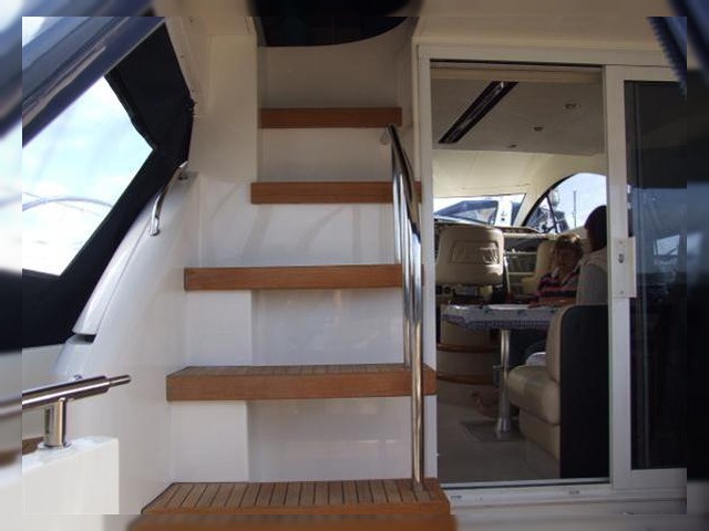 2000 Fairline Phantom 43 for sale
