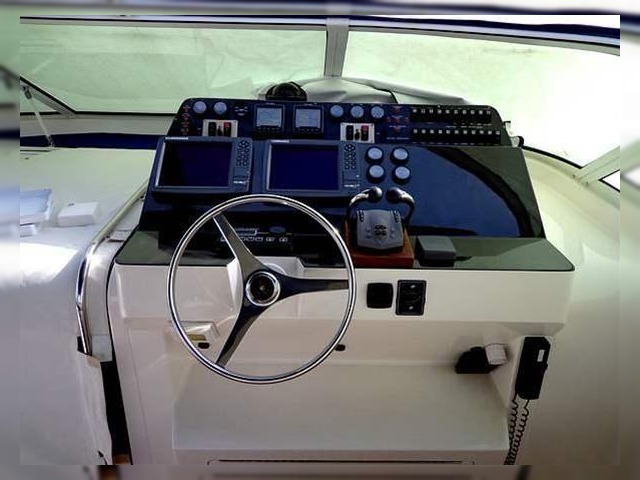 1996 Bertram 43 Moppie на продаж