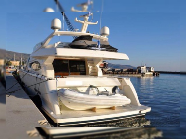 2002 Ferretti 76