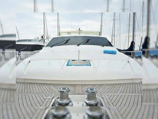 2002 Ferretti 76 for sale