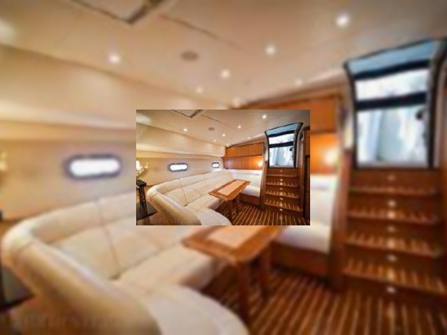 Koupit 2010 Tiara Sovran 4300