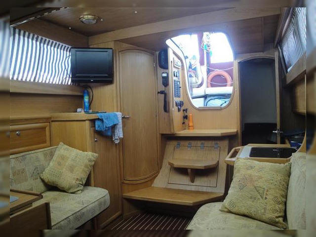 Buy 2007 Courier 970