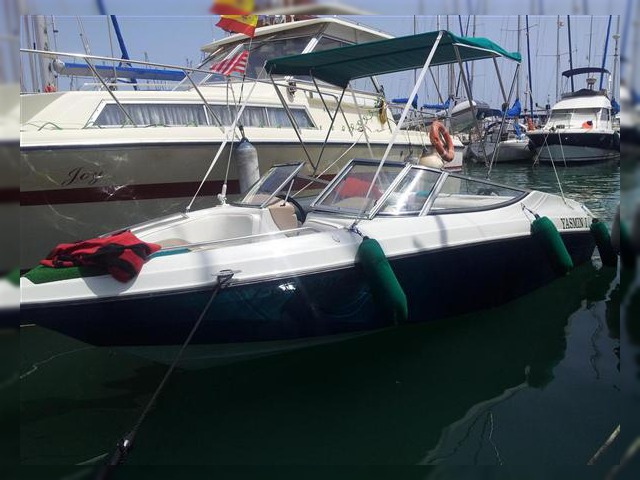 Köpa 1999 Rinker Captiva