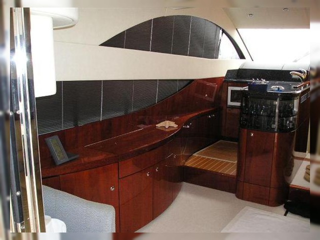 2004 Fairline Phantom 50