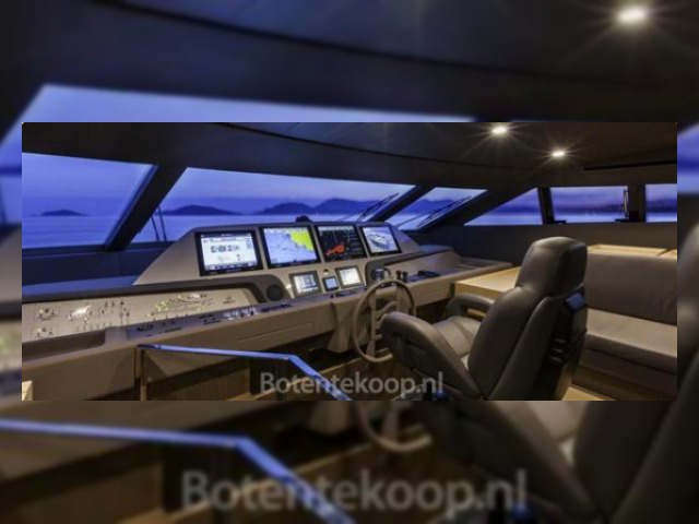 2013 Ferretti 960