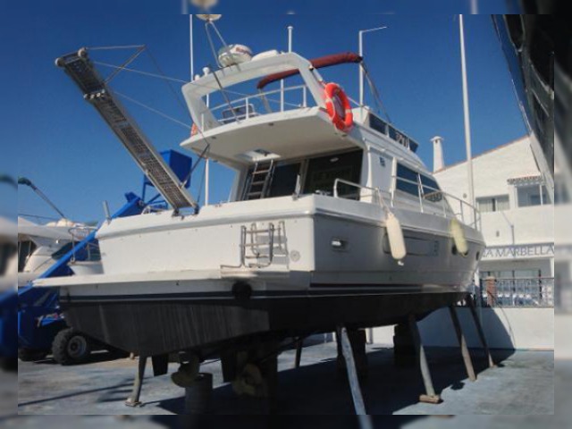1991 Ferretti 39 Fly