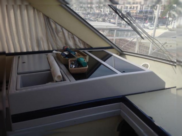 1991 Ferretti 39 Fly