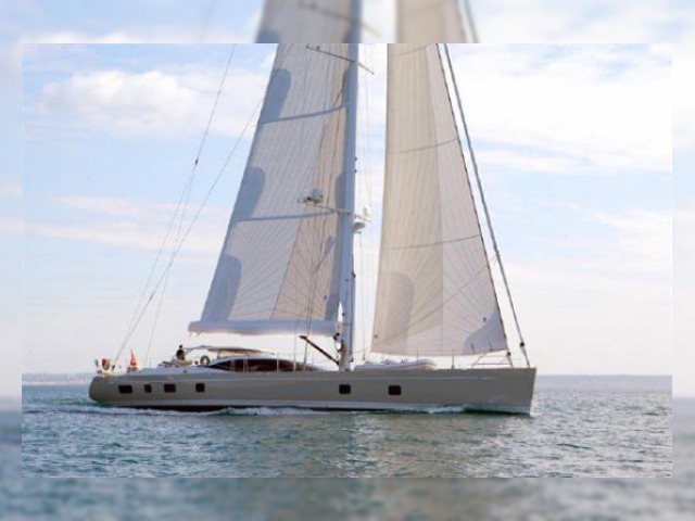 2012 Oyster 100