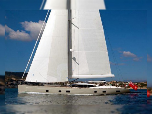 2012 Oyster 100