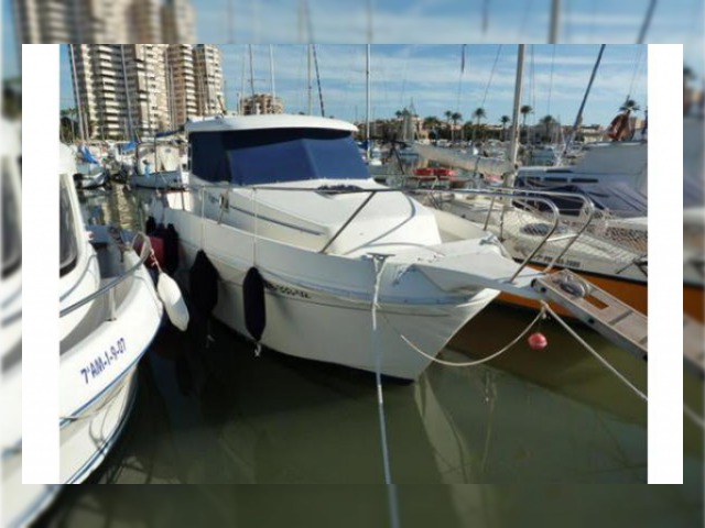 2002 Rodman 747 Plus