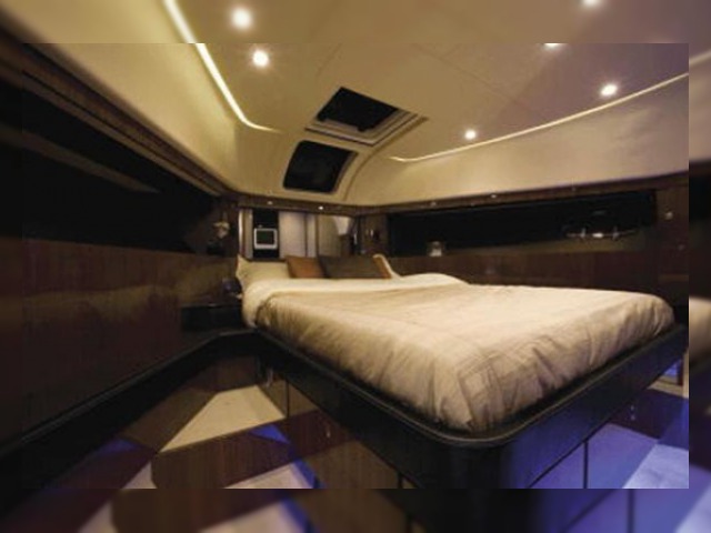 Buy 2011 Fairline Squadron 55