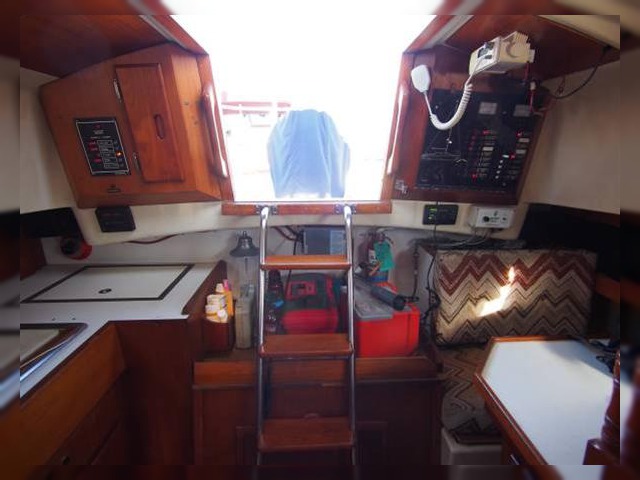 1980 Pearson 32