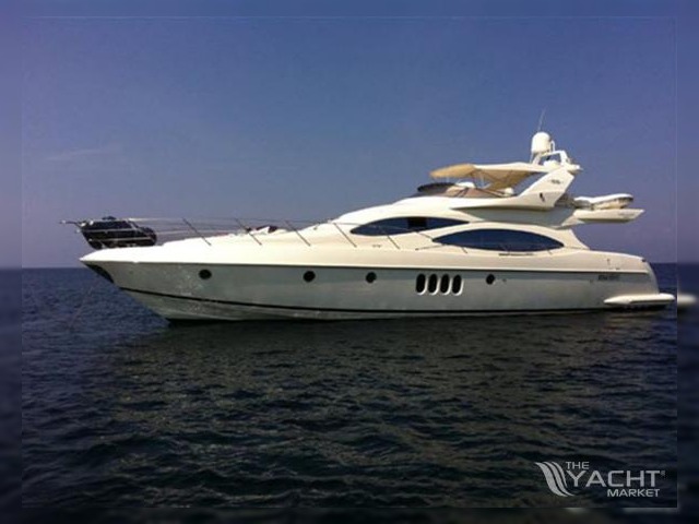 2004 Azimut 68 Fly