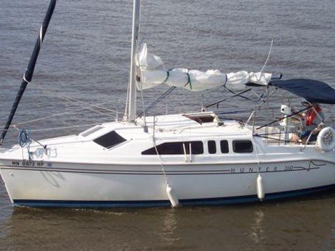 1999 Hunter 260 for sale View price photos and Buy 1999 Hunter 260 #7515