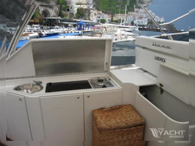 2004 Itama 60