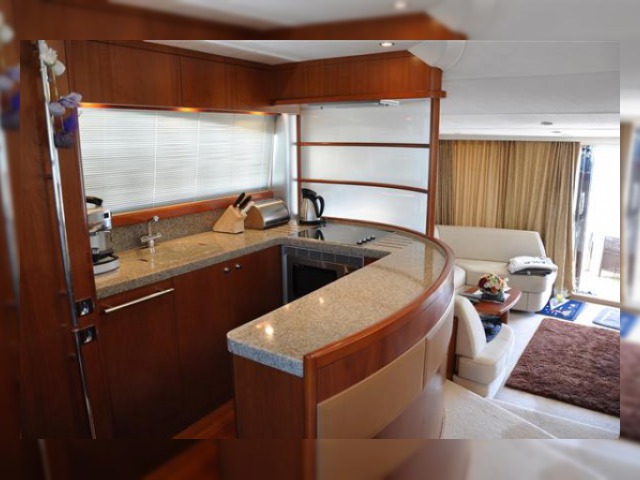 Kupić 2006 Princess 67