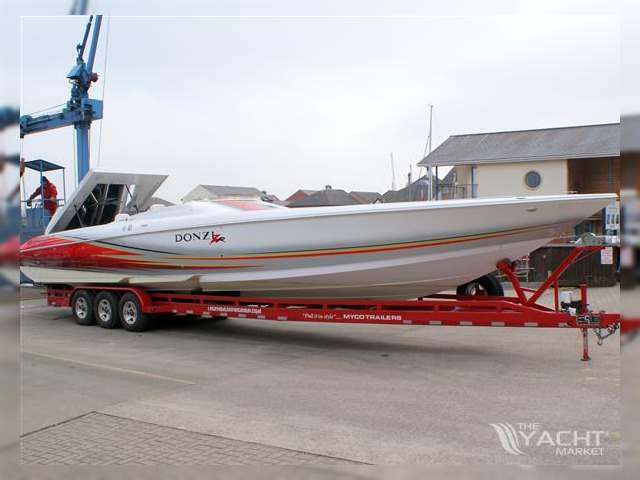 Used Power boat Donzi 43 Zr for sale located in Wales,United Kingdom, built...