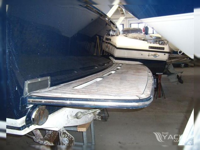 1977 Bertram 28 Fly