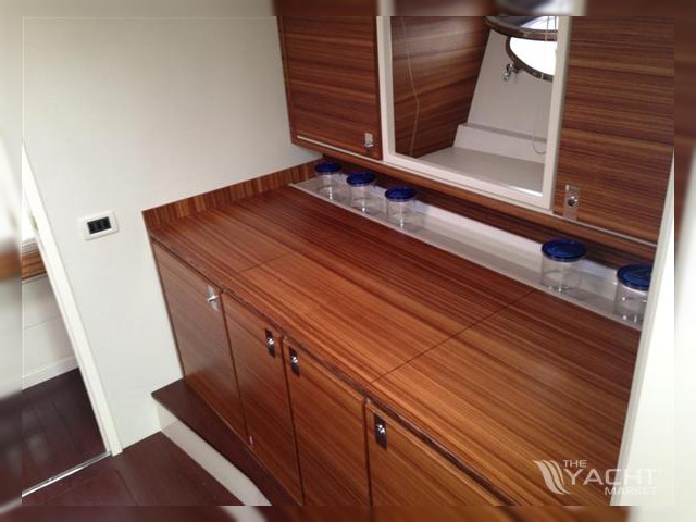 2007 Itama 40