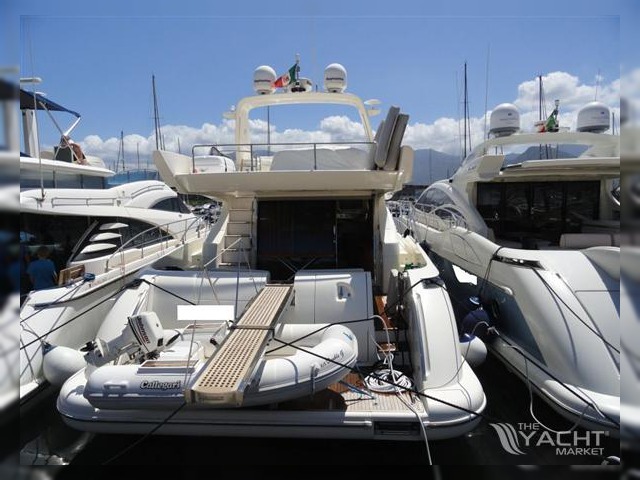 2008 Azimut 62E