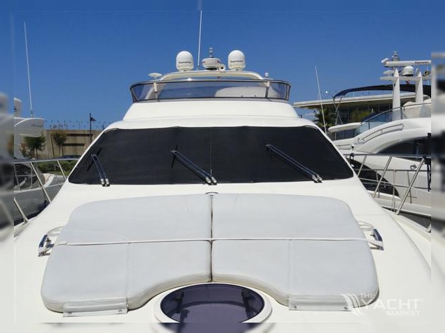 Buy 2008 Azimut 62E